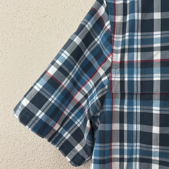 Men’s Wrangler Plaid Short Sleeve Button Shirt, Medium, Blue/Gray/Red - Picture 3 of 6